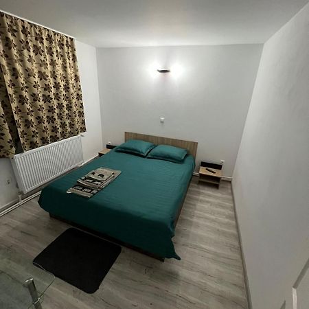 Garsoniera Casa Dragoeni, Targu Jiu Lejlighed Eksteriør billede